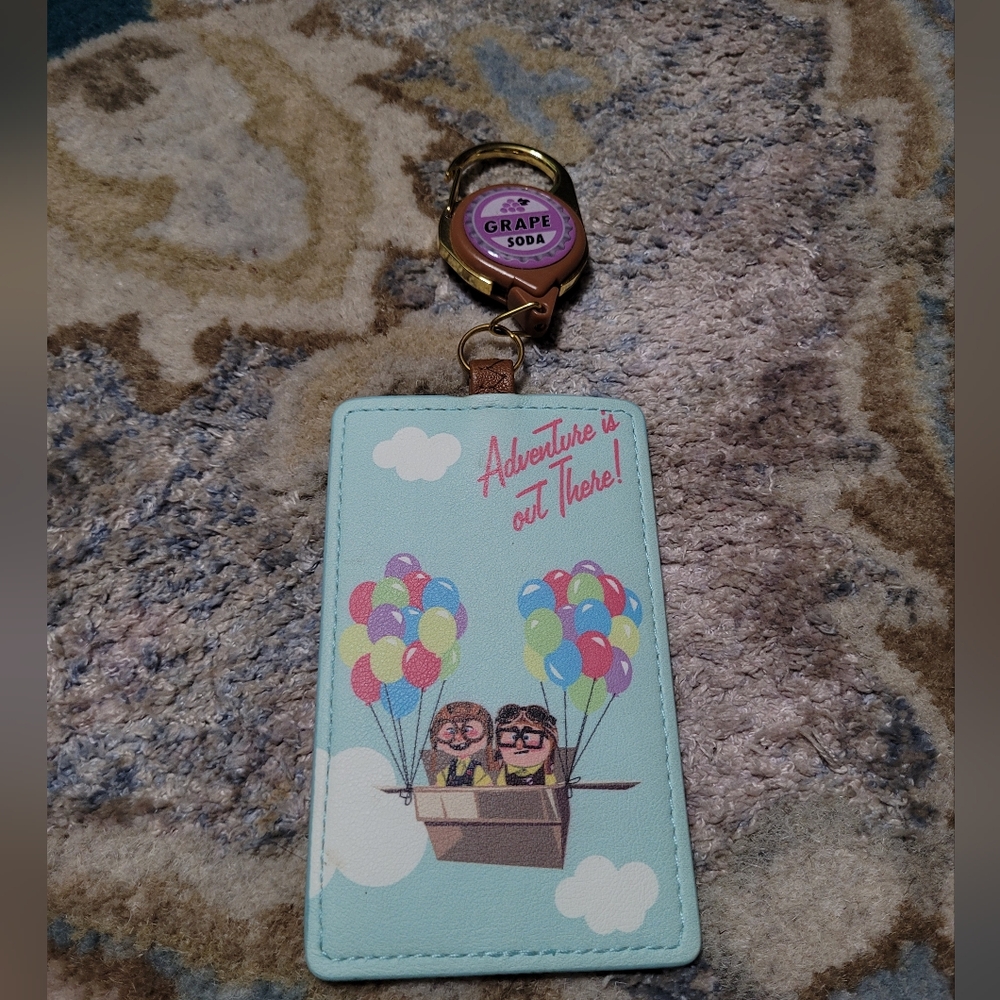 🌟Pixar loungefly up ID keychain